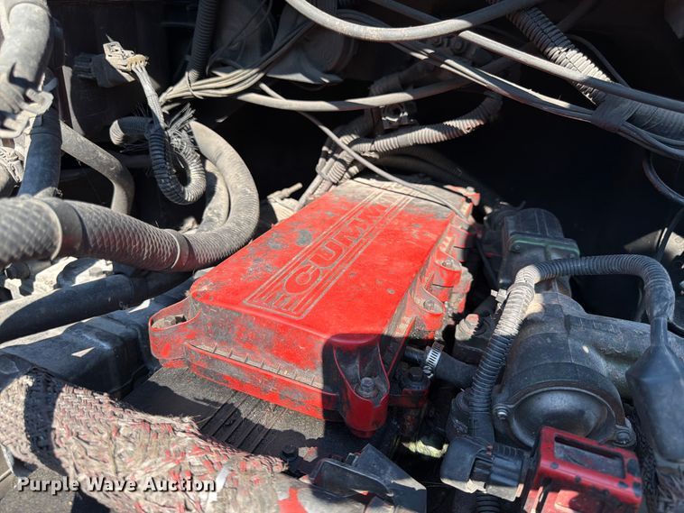 image for item DQ7946 2008 Freightliner Business Class M2 refuse truck