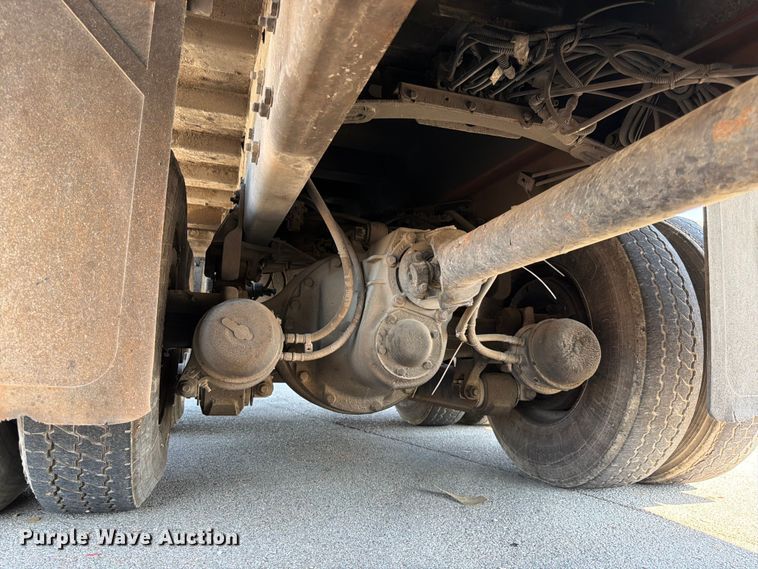 image for item DQ7946 2008 Freightliner Business Class M2 refuse truck