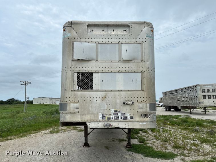 image for item DZ4589 2001 Wilson PSAL-303P livestock trailer