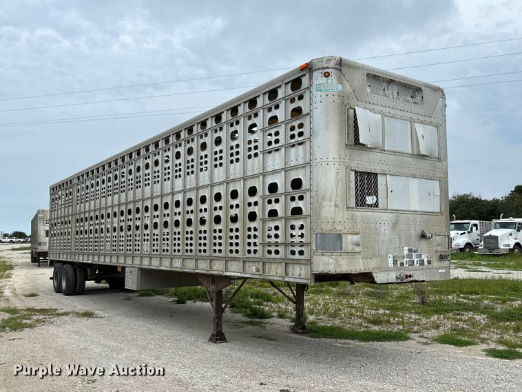 image for item DZ4589 2001 Wilson PSAL-303P livestock trailer