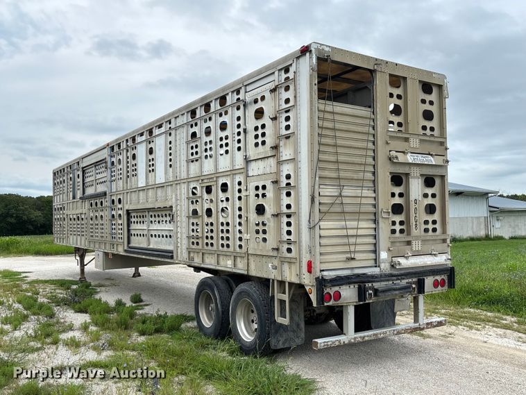 image for item DZ4589 2001 Wilson PSAL-303P livestock trailer