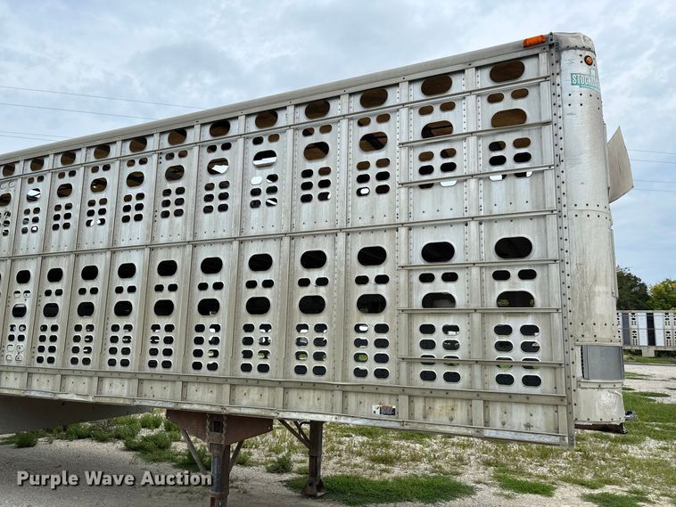 image for item DZ4589 2001 Wilson PSAL-303P livestock trailer