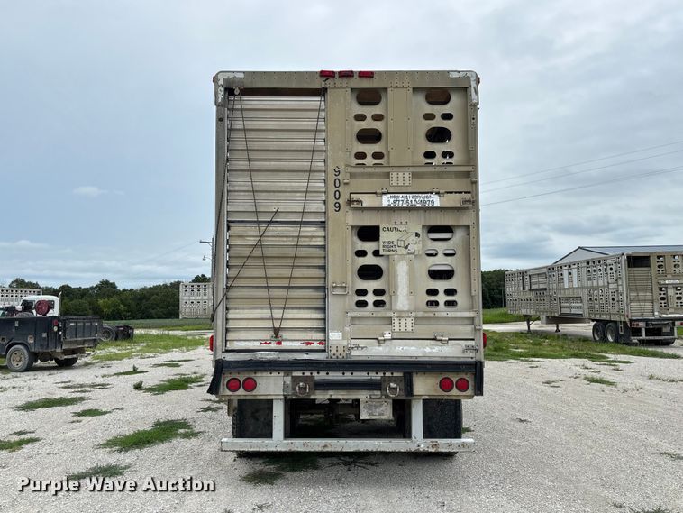 image for item DZ4590 2001 Wilson PSAL-303P livestock trailer