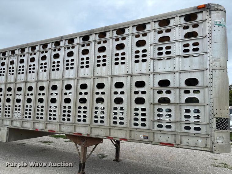 image for item DZ4590 2001 Wilson PSAL-303P livestock trailer