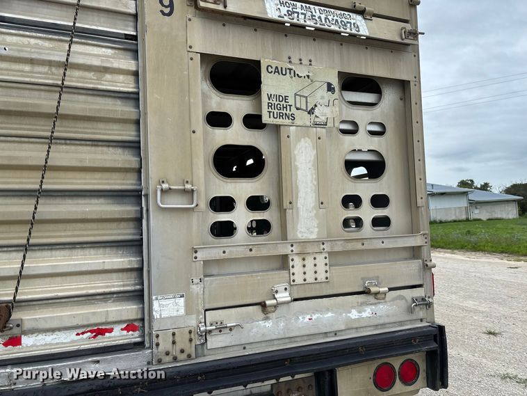 image for item DZ4590 2001 Wilson PSAL-303P livestock trailer