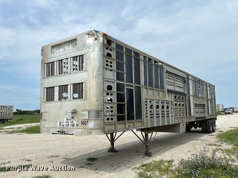 image for item DZ4591 2001 Wilson PSAL-303P livestock trailer