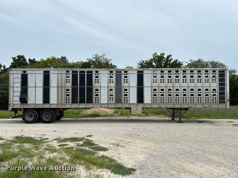 image for item DZ4591 2001 Wilson PSAL-303P livestock trailer