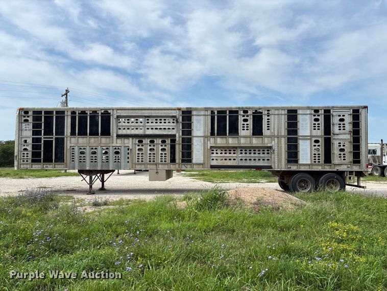 image for item DZ4591 2001 Wilson PSAL-303P livestock trailer