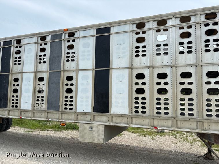 image for item DZ4591 2001 Wilson PSAL-303P livestock trailer