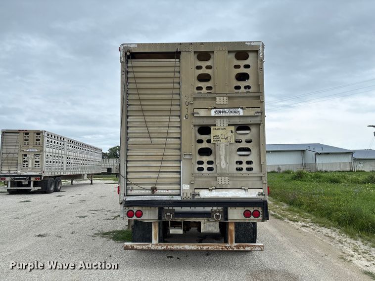 image for item DZ4592 2001 Wilson PSAL-303P livestock trailer