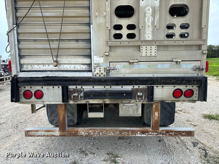 image for item DZ4593 2001 Wilson PSAL-303P livestock trailer