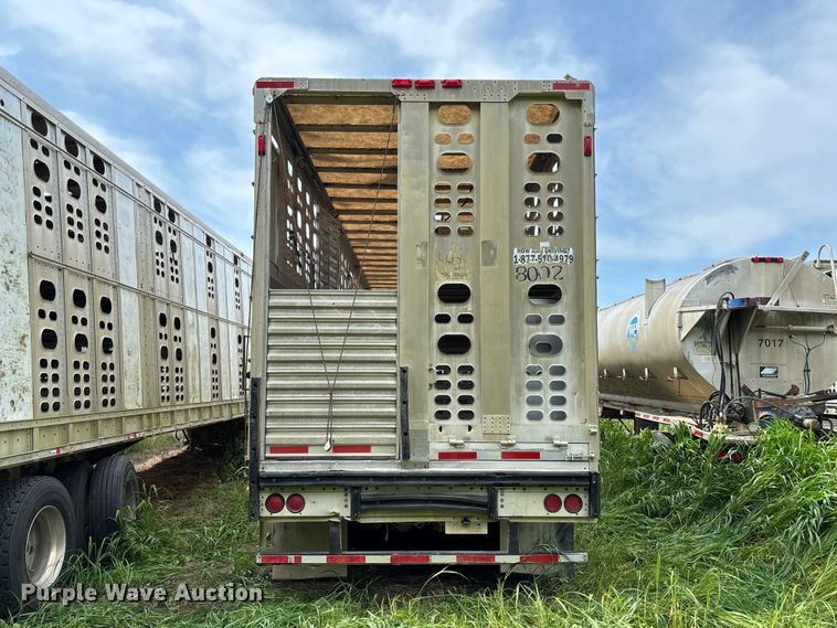 image for item DZ4594 2000 Wilson PSADL-303P livestock trailer
