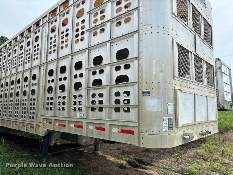 image for item DZ4594 2000 Wilson PSADL-303P livestock trailer