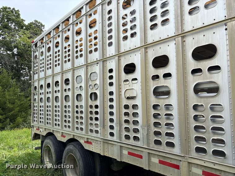image for item DZ4594 2000 Wilson PSADL-303P livestock trailer