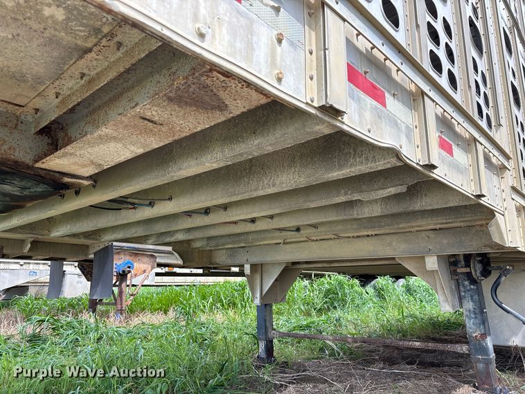 image for item DZ4594 2000 Wilson PSADL-303P livestock trailer