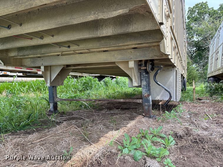 image for item DZ4594 2000 Wilson PSADL-303P livestock trailer