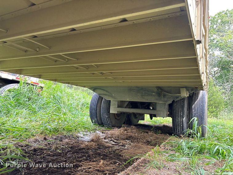 image for item DZ4594 2000 Wilson PSADL-303P livestock trailer