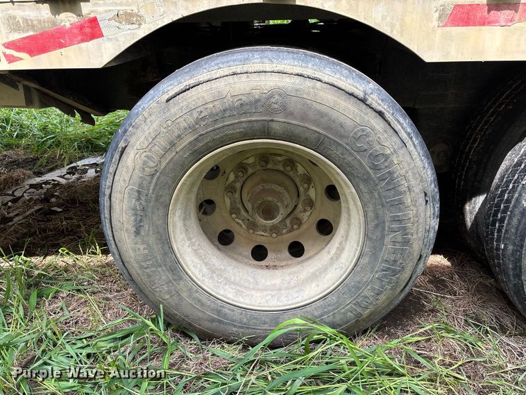 image for item DZ4594 2000 Wilson PSADL-303P livestock trailer