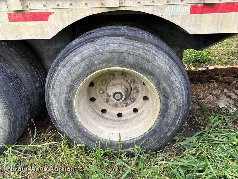 image for item DZ4594 2000 Wilson PSADL-303P livestock trailer