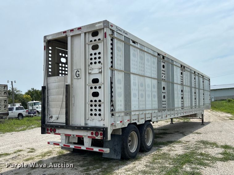 image for item DZ4595 2007 M. H. EBY, Inc livestock trailer