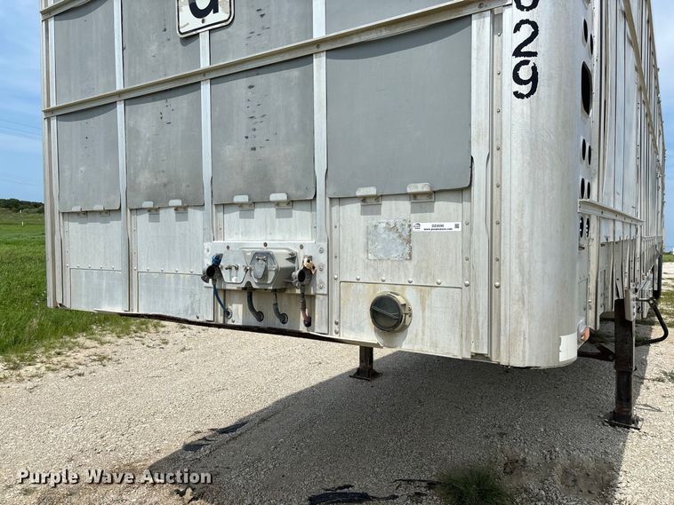 image for item DZ4595 2007 M. H. EBY, Inc livestock trailer