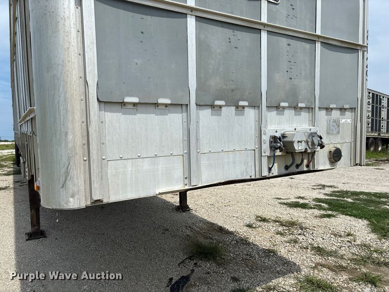 image for item DZ4595 2007 M. H. EBY, Inc livestock trailer