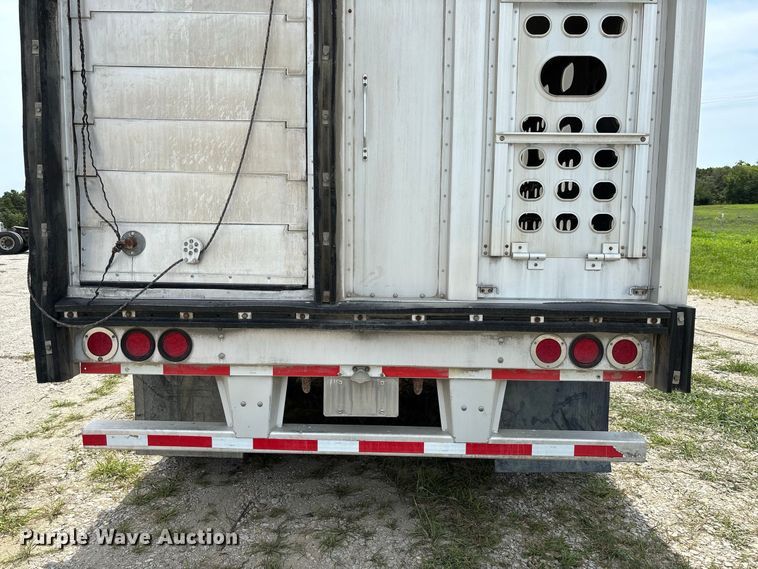 image for item DZ4595 2007 M. H. EBY, Inc livestock trailer