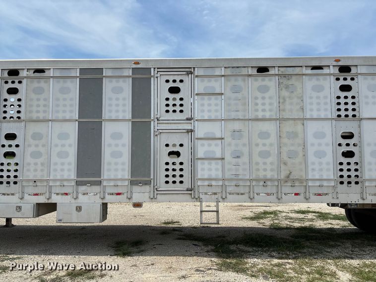 image for item DZ4595 2007 M. H. EBY, Inc livestock trailer