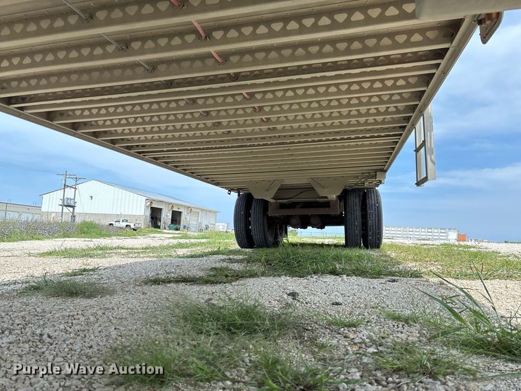 image for item DZ4595 2007 M. H. EBY, Inc livestock trailer