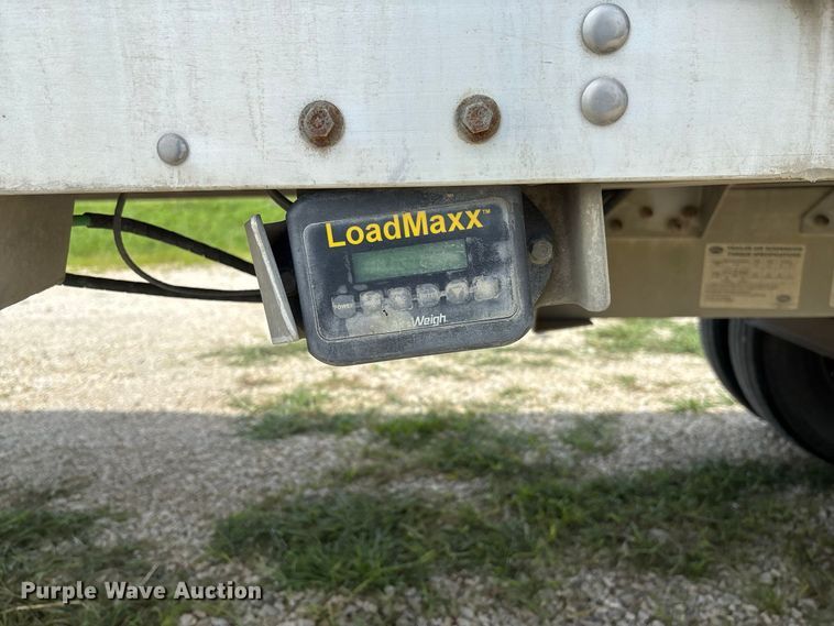 image for item DZ4595 2007 M. H. EBY, Inc livestock trailer