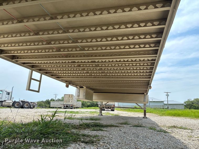 image for item DZ4595 2007 M. H. EBY, Inc livestock trailer