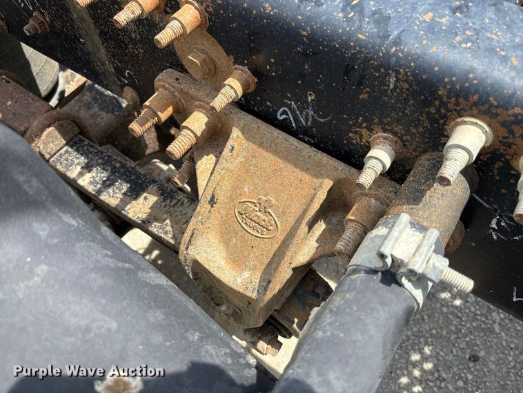image for item DZ4596 2016 Mack CXU613 semi truck