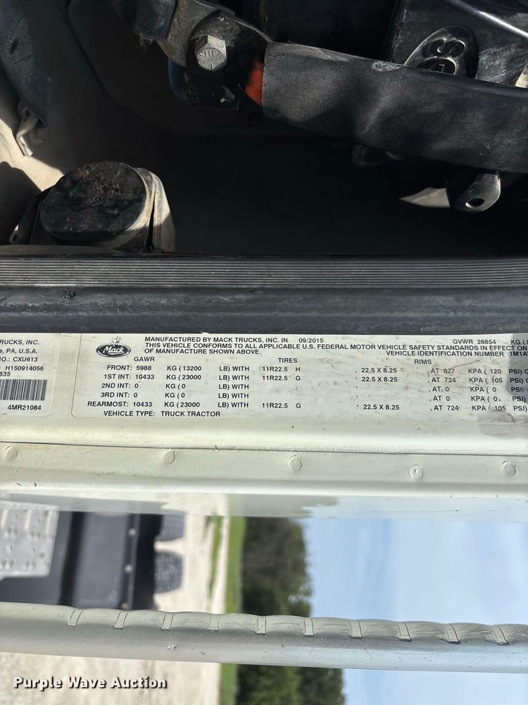 image for item DZ4596 2016 Mack CXU613 semi truck