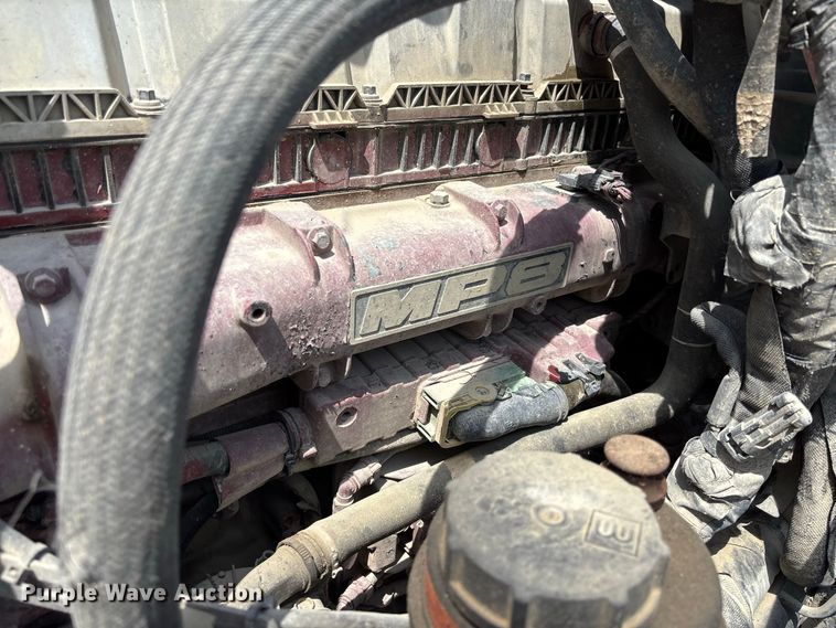 image for item DZ4597 2017 Mack CXU613 semi truck