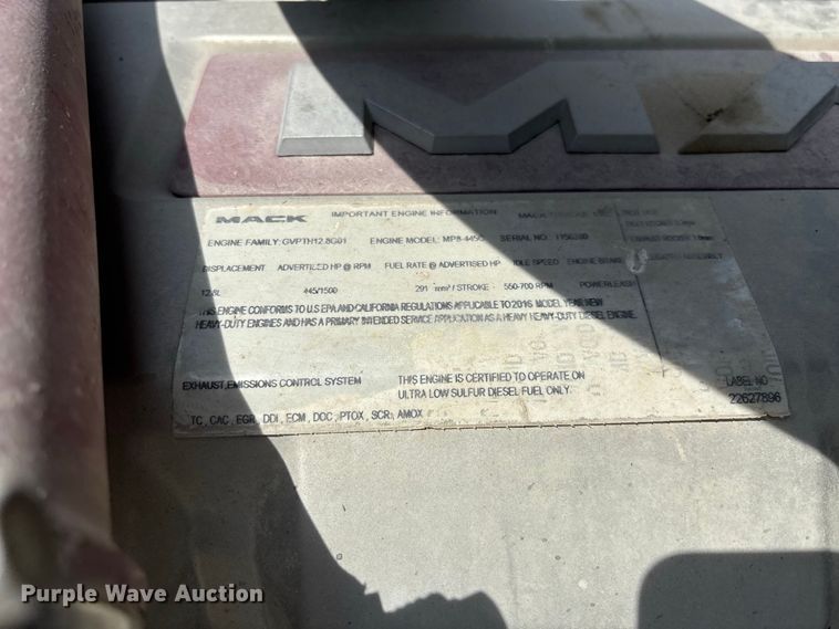 image for item DZ4597 2017 Mack CXU613 semi truck