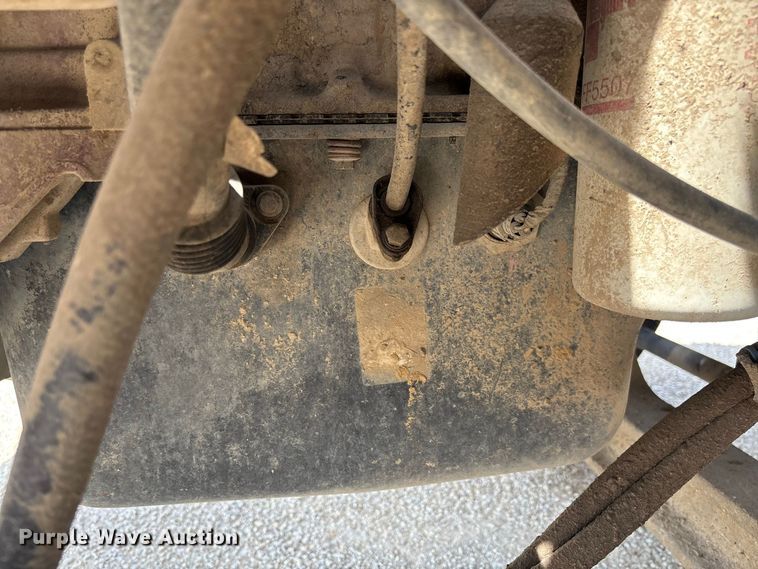 image for item DZ4597 2017 Mack CXU613 semi truck