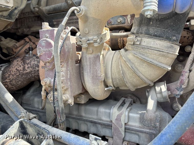 image for item DZ4597 2017 Mack CXU613 semi truck