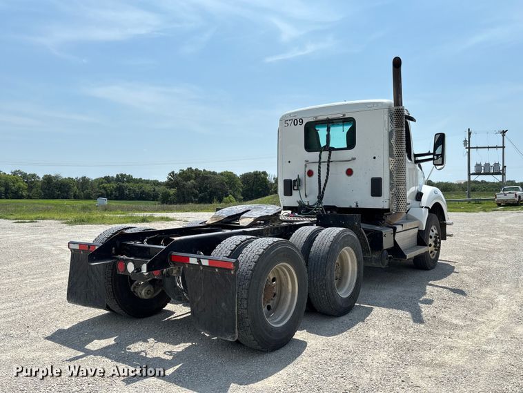 2019 Kenworth T880
