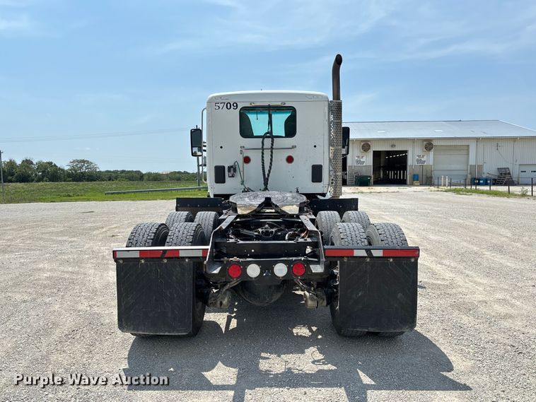 2019 Kenworth T880