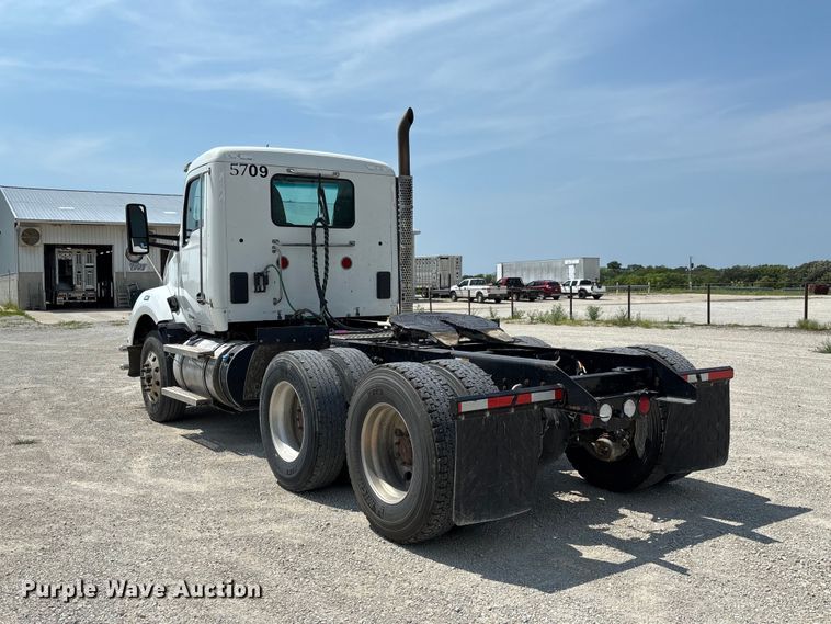 2019 Kenworth T880
