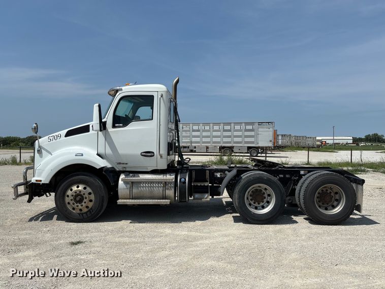 2019 Kenworth T880