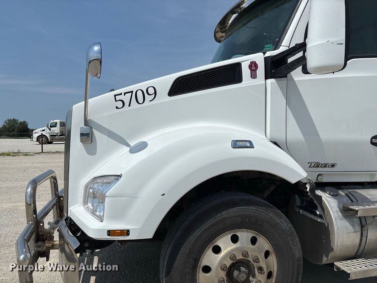 2019 Kenworth T880