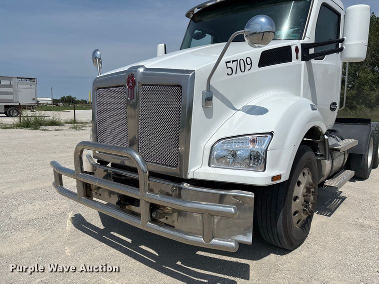 2019 Kenworth T880