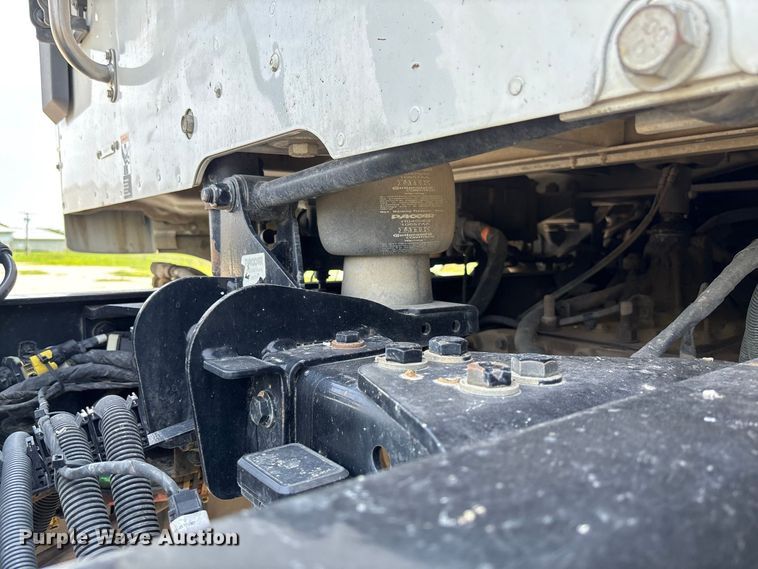 2019 Kenworth T880