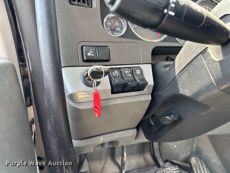 2019 Kenworth T880