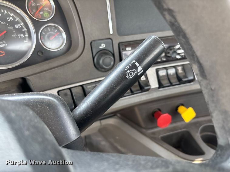 2019 Kenworth T880