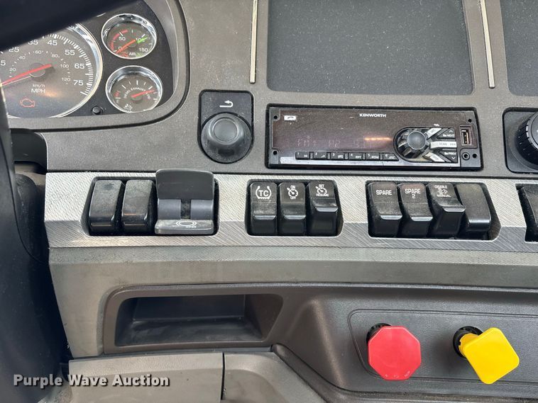 2019 Kenworth T880