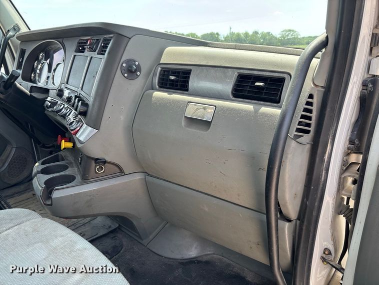 2019 Kenworth T880