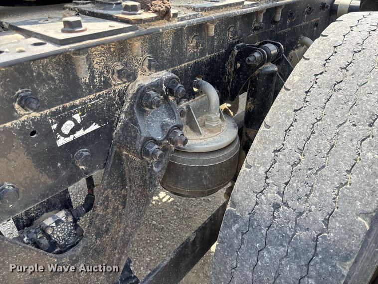 2019 Kenworth T880