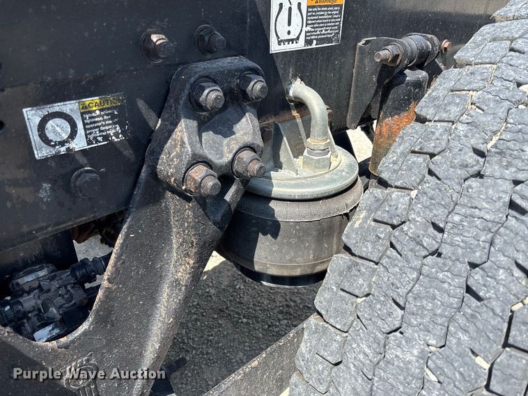 2019 Kenworth T880